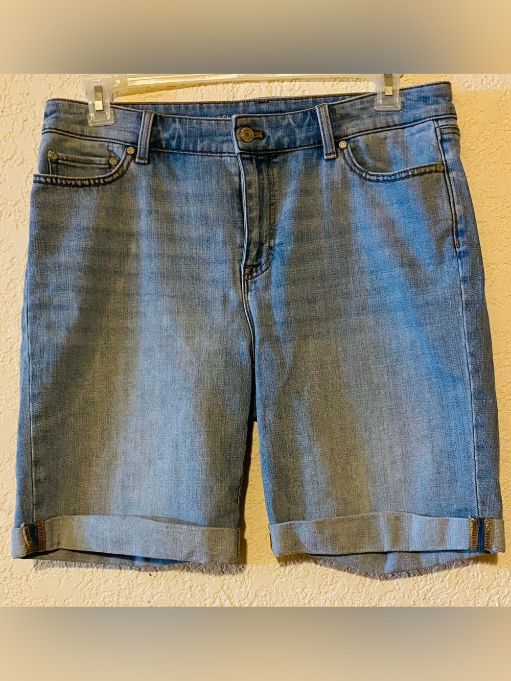Talbots Flawless Girlfriend Cuffed Short Size 10